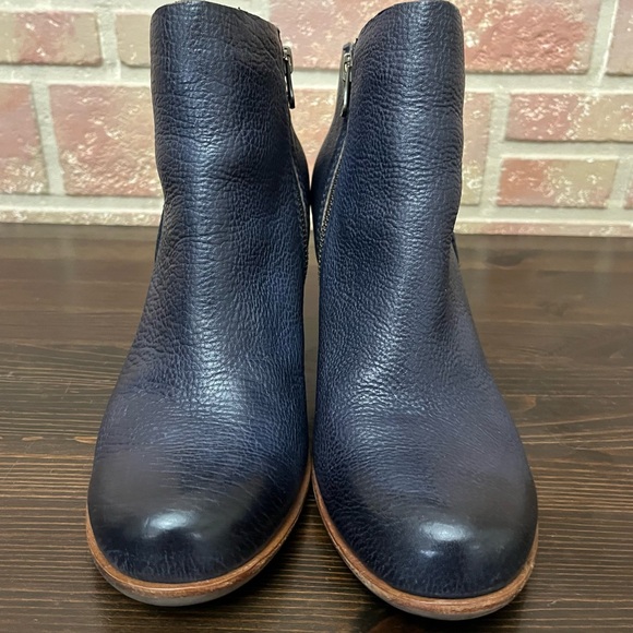 KORK EASE  brand Ankle Bootie Boot Navy Leather Wedge Block Heel Size 9 - Picture 3 of 9